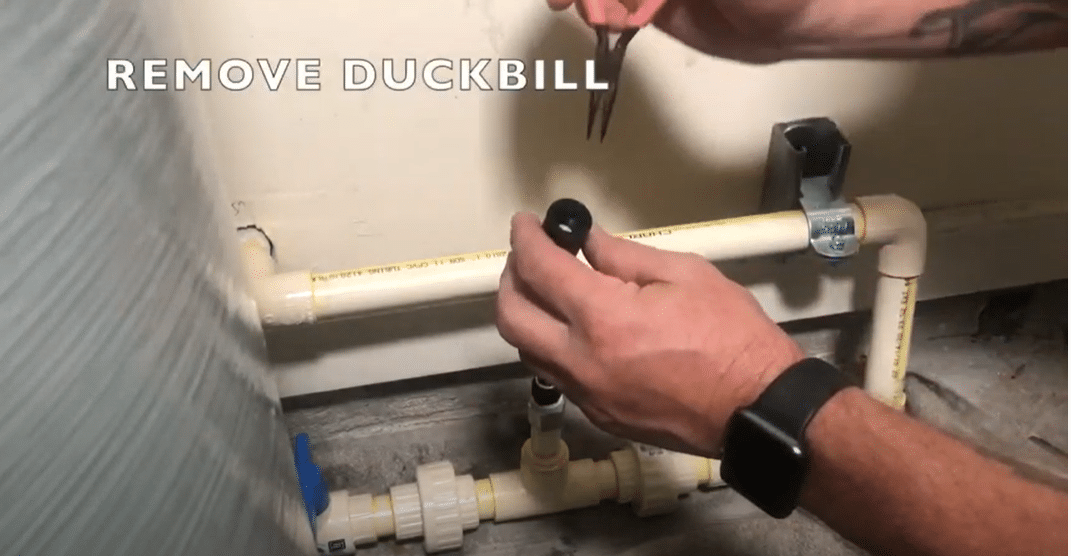 QTY 1 Stenner Pump DuckBill Internal Check Valve Santoprene 